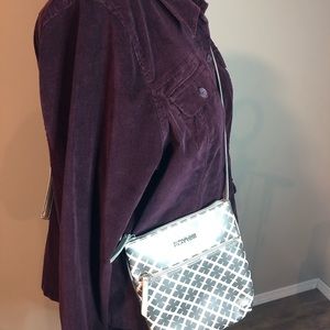 Kenneth Cole REACTION Silver crossbody purse